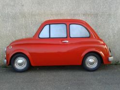 Fiat 500 Côté Mural en Rouge