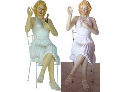 Statue Marilyn Assise sur une Chaise